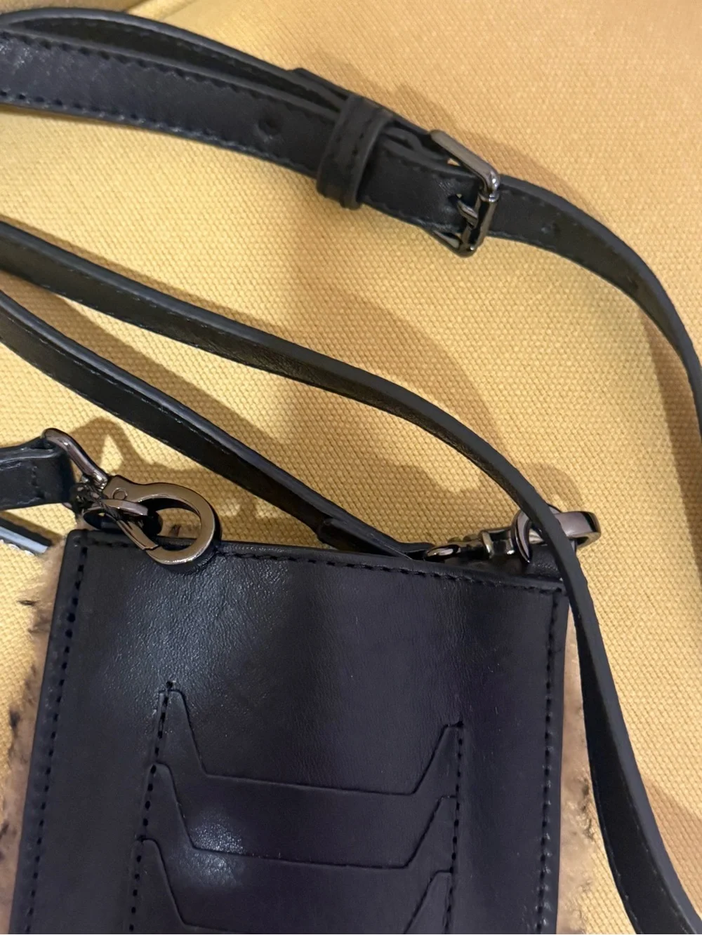 NWT Gorski Montreal Shearling Crossbody Phone Bag / Wallet